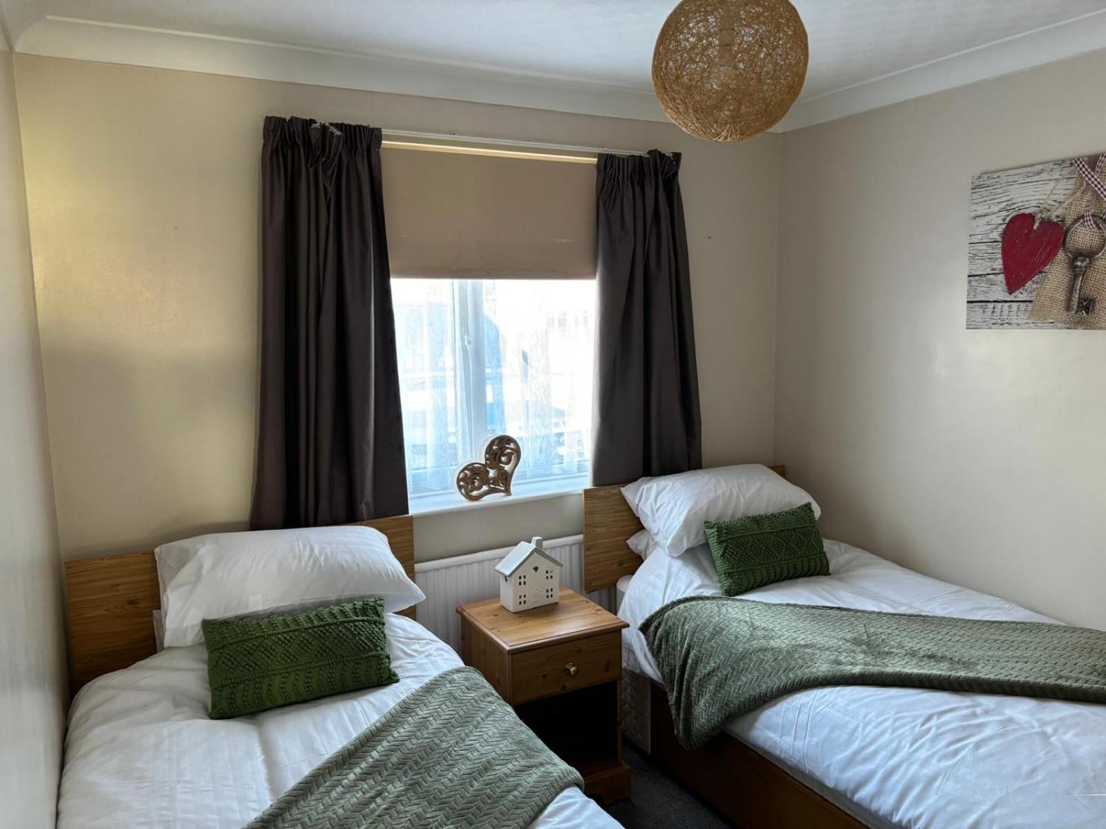Bungalow-2Bed-1Bath-Petfriendly-Parking สเกคเนส ภายนอก รูปภาพ